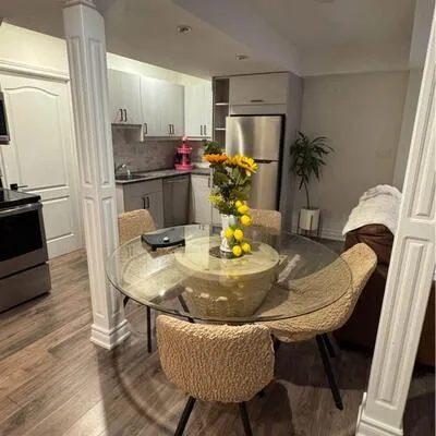 207,&nbsp;Shaftsbury, Westbrook, Richmond Hill
