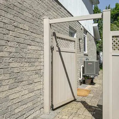 54,&nbsp;Gray, North Richvale, Richmond Hill