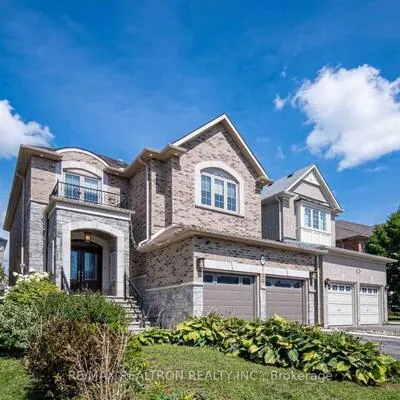 18,&nbsp;Ravine Edge, Jefferson, Richmond Hill