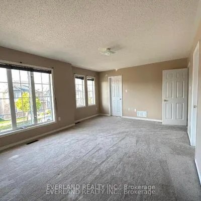 7,&nbsp;Bassett, Langstaff, Richmond Hill