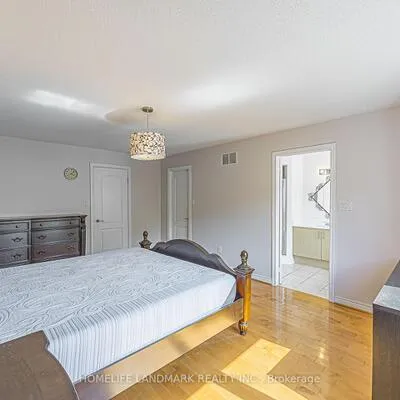 38,&nbsp;Romance, Rouge Woods, Richmond Hill