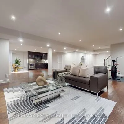 215,&nbsp;Coon's, Oak Ridges, Richmond Hill