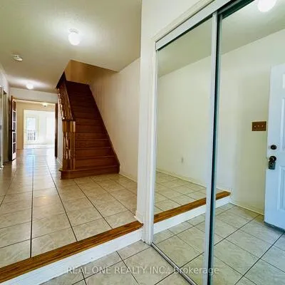 104,&nbsp;Revelstoke, Langstaff, Richmond Hill