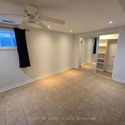 20,&nbsp;Lippincott, North Richvale, Richmond Hill