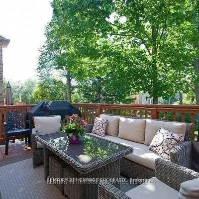 125,&nbsp;Timber Valley, Oak Ridges, Richmond Hill