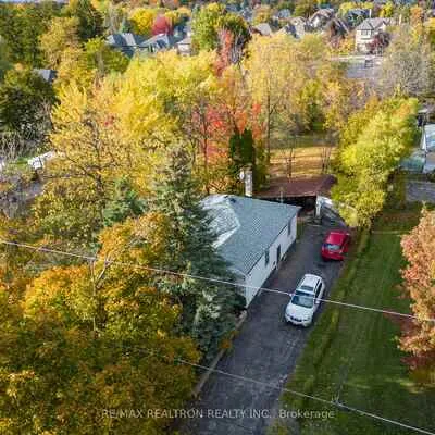162,&nbsp;Weldrick, North Richvale, Richmond Hill