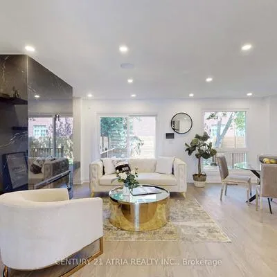 42, Coventry, Crosby, Richmond Hill