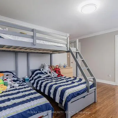 130,&nbsp;Spruce, South Richvale, Richmond Hill