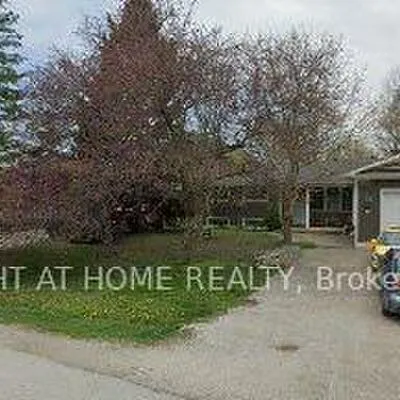 18,&nbsp;Gallacher, Oak Ridges, Richmond Hill