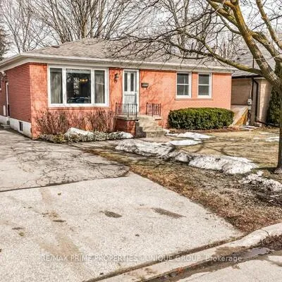 425,&nbsp;Centre, Crosby, Richmond Hill
