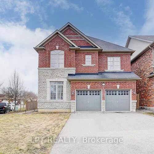 Premium freehold home for sale: 116, Dunlop, Crosby, Richmond Hill