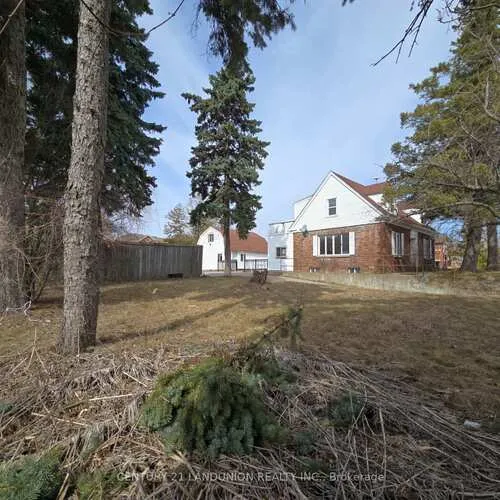 Premium freehold home for sale: 11960, Yonge, Jefferson, Richmond Hill