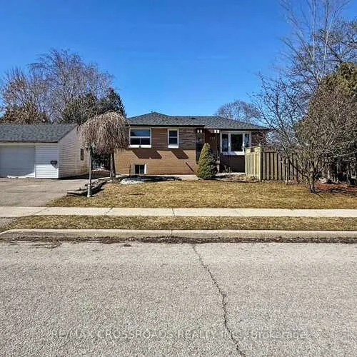 Premium freehold home for sale: 234, Sussex, Harding, Richmond Hill