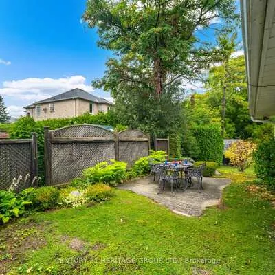 22,&nbsp;Poplar, Oak Ridges, Richmond Hill