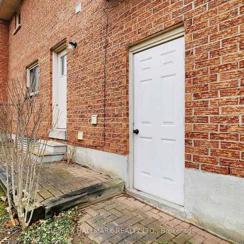 Premium freehold home for sale: 69, Dunbarton, Harding, Richmond Hill