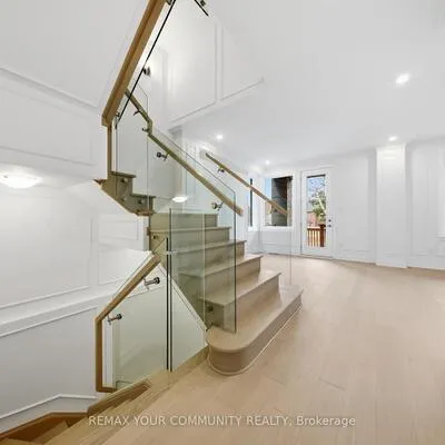 44,&nbsp;Globemaster, Oak Ridges, Richmond Hill