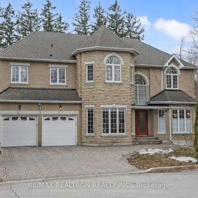 1,&nbsp;Wainwright, North Richvale, Richmond Hill