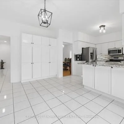 161,&nbsp;Shaftsbury, Westbrook, Richmond Hill