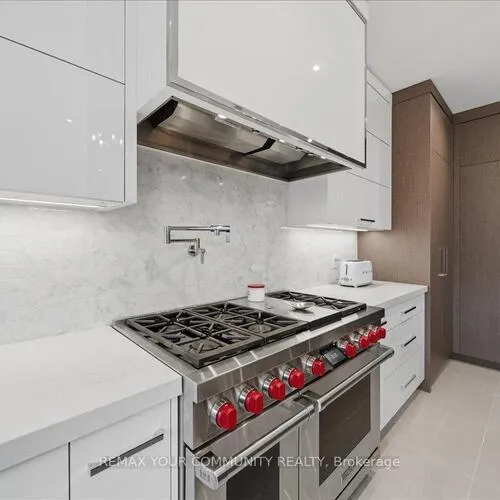 Premium freehold home for sale: 42, Sandy Point, Westbrook, Richmond Hill