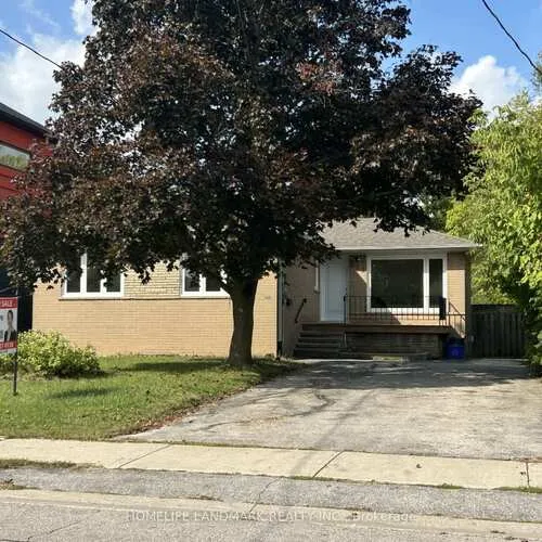 Premium freehold home for sale: 323, Elmwood, Harding, Richmond Hill