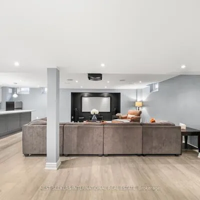 37,&nbsp;RAVINE EDGE, Jefferson, Richmond Hill