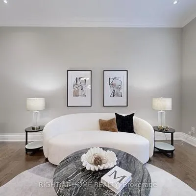 53,&nbsp;Rockwell, Doncrest, Richmond Hill