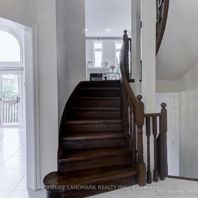 211,&nbsp;Frank Endean, Rouge Woods, Richmond Hill