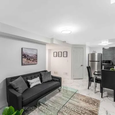 101,&nbsp;Nahanni, Langstaff, Richmond Hill