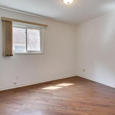 19,&nbsp;Crystal, Mill Pond, Richmond Hill