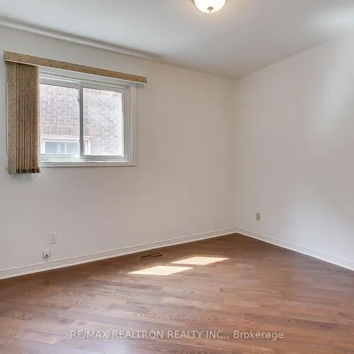 Premium freehold home for sale: 19, Crystal, Mill Pond, Richmond Hill