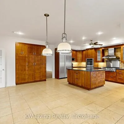 22,&nbsp;Ava, Bayview Hill, Richmond Hill