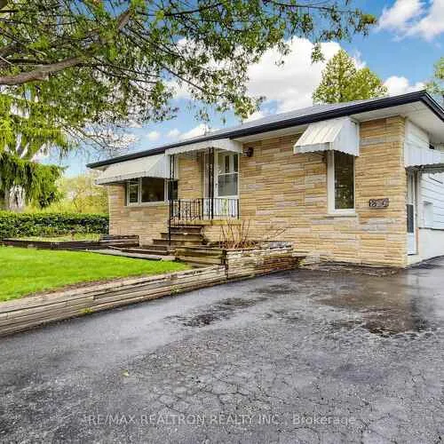 Premium freehold home for sale: 281, Lennox, Harding, Richmond Hill