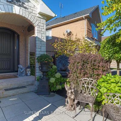 166,&nbsp;Worthington, Oak Ridges Lake Wilcox, Richmond Hill