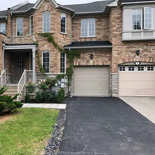 Premium freehold home for sale: 5, Holmwood, Langstaff, Richmond Hill
