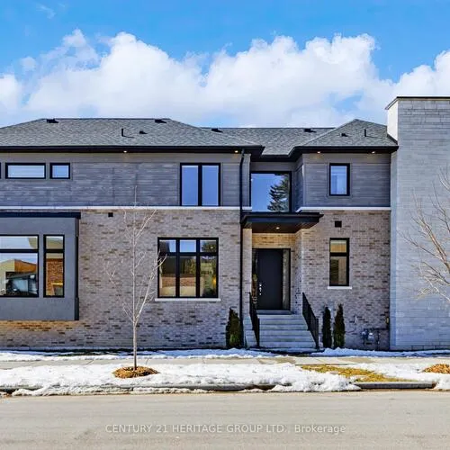 Premium freehold home for sale: 251, Oxford, Mill Pond, Richmond Hill