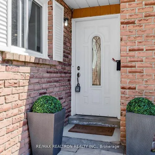 Premium freehold home for sale: 38, Gray, North Richvale, Richmond Hill