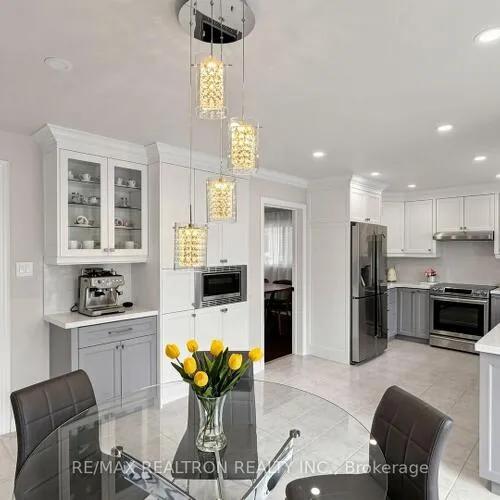 Premium freehold home for sale: 8, Loyal Blue, Devonsleigh, Richmond Hill