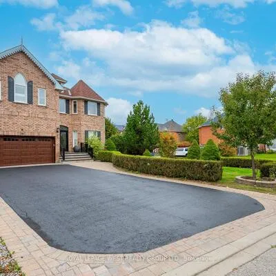 136,&nbsp;English Oak, Oak Ridges Lake Wilcox, Richmond Hill