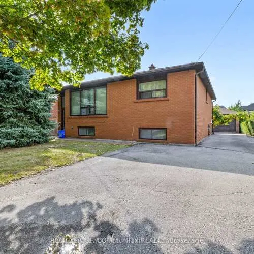 Premium freehold home for sale: 221, Elgin Mills, Mill Pond, Richmond Hill