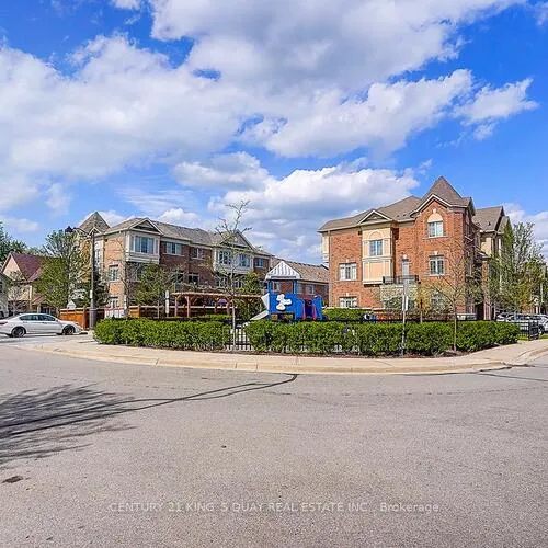 Premium freehold home for sale: 6, Ruffle, Oak Ridges, Richmond Hill