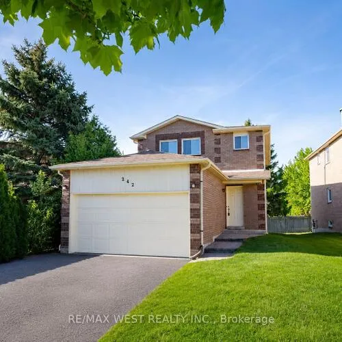Premium freehold home for sale: 242, Bernard, Devonsleigh, Richmond Hill