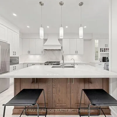 8A,&nbsp;Casa Grande, Westbrook, Richmond Hill