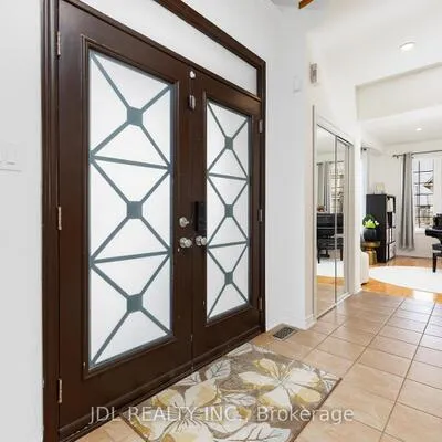 3,&nbsp;Mansard, Jefferson, Richmond Hill