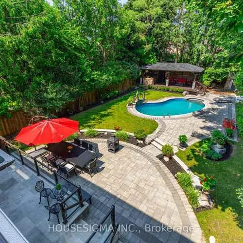 Premium freehold home for sale: 102, Oxford, Mill Pond, Richmond Hill