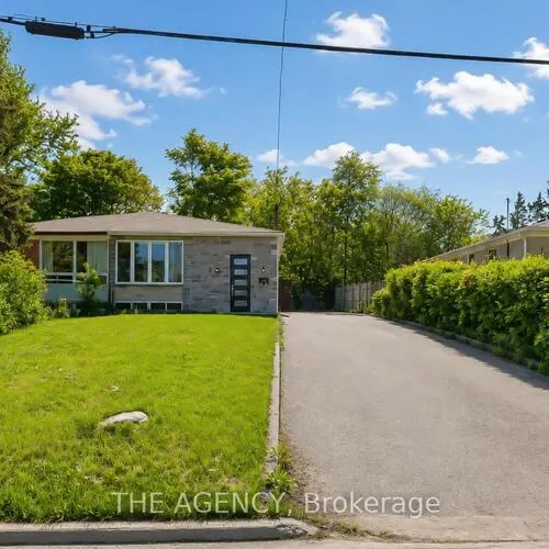 Premium freehold home for sale: 282, Neal, Crosby, Richmond Hill