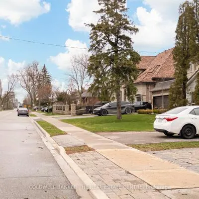 99,&nbsp;Spruce, South Richvale, Richmond Hill