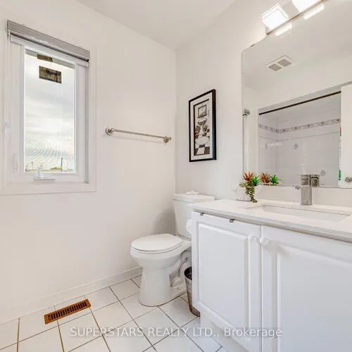 Premium freehold home for sale: 1, Baffin, Langstaff, Richmond Hill
