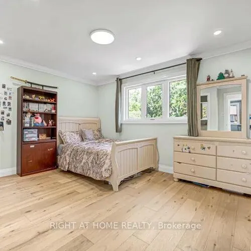 Premium freehold home for sale: 35, Harmony Hill, Mill Pond, Richmond Hill