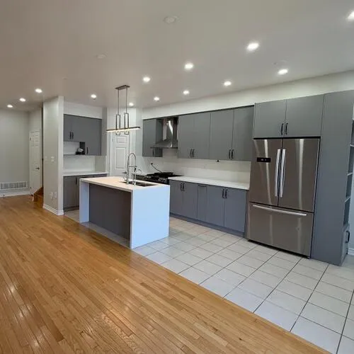 Premium freehold home for sale: 13313, Bathurst, Oak Ridges, Richmond Hill