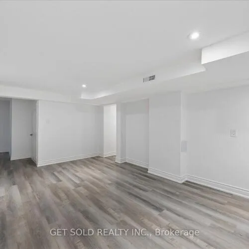 Premium freehold home for sale: 156, Duncan, Langstaff, Richmond Hill